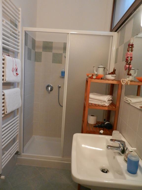 B&B Il Picchio Mergozzo Rum bild